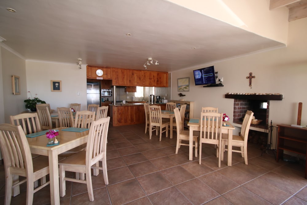 Baywatch Villa Guest House And Self Catering Accommodation 33/50