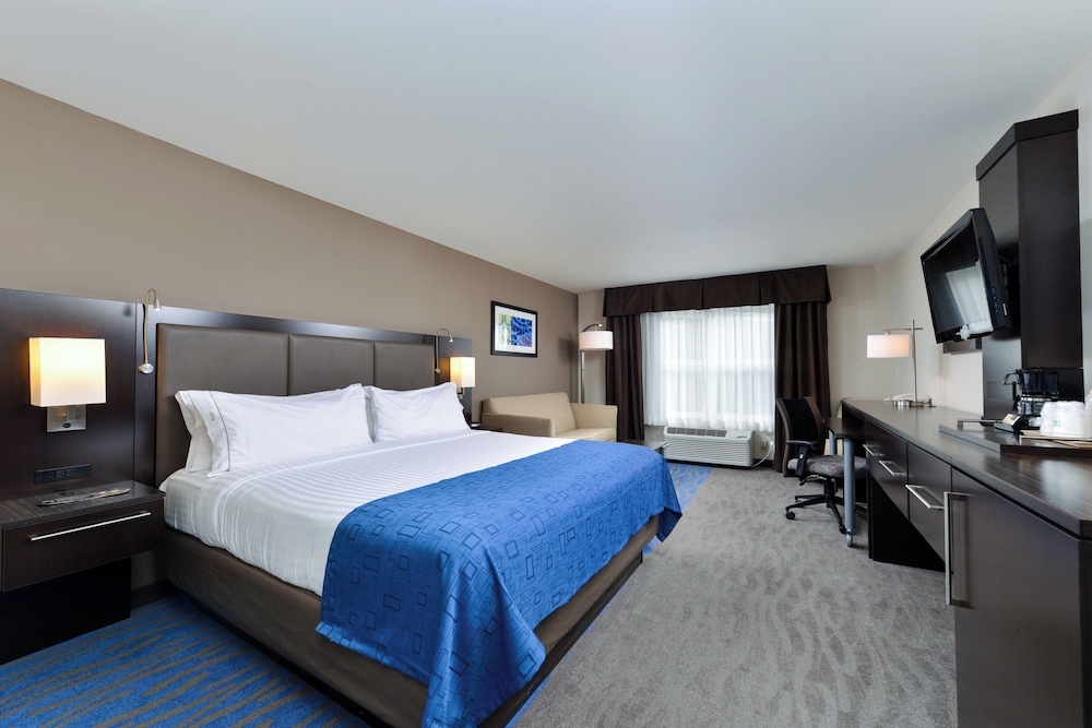 Holiday Inn Express Hotel & Suites St. Louis West-O Fallon 27/71