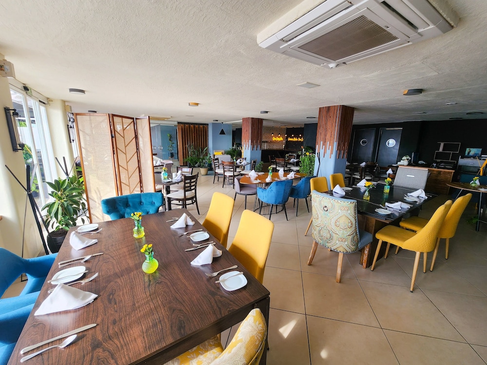 Coral Princess Hotel & Dive Resort 56/78