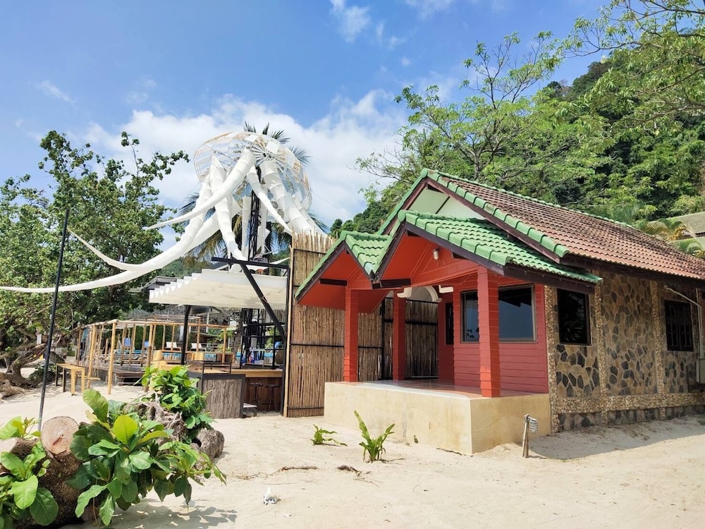Koh Chang Lagoon Princess 6/50