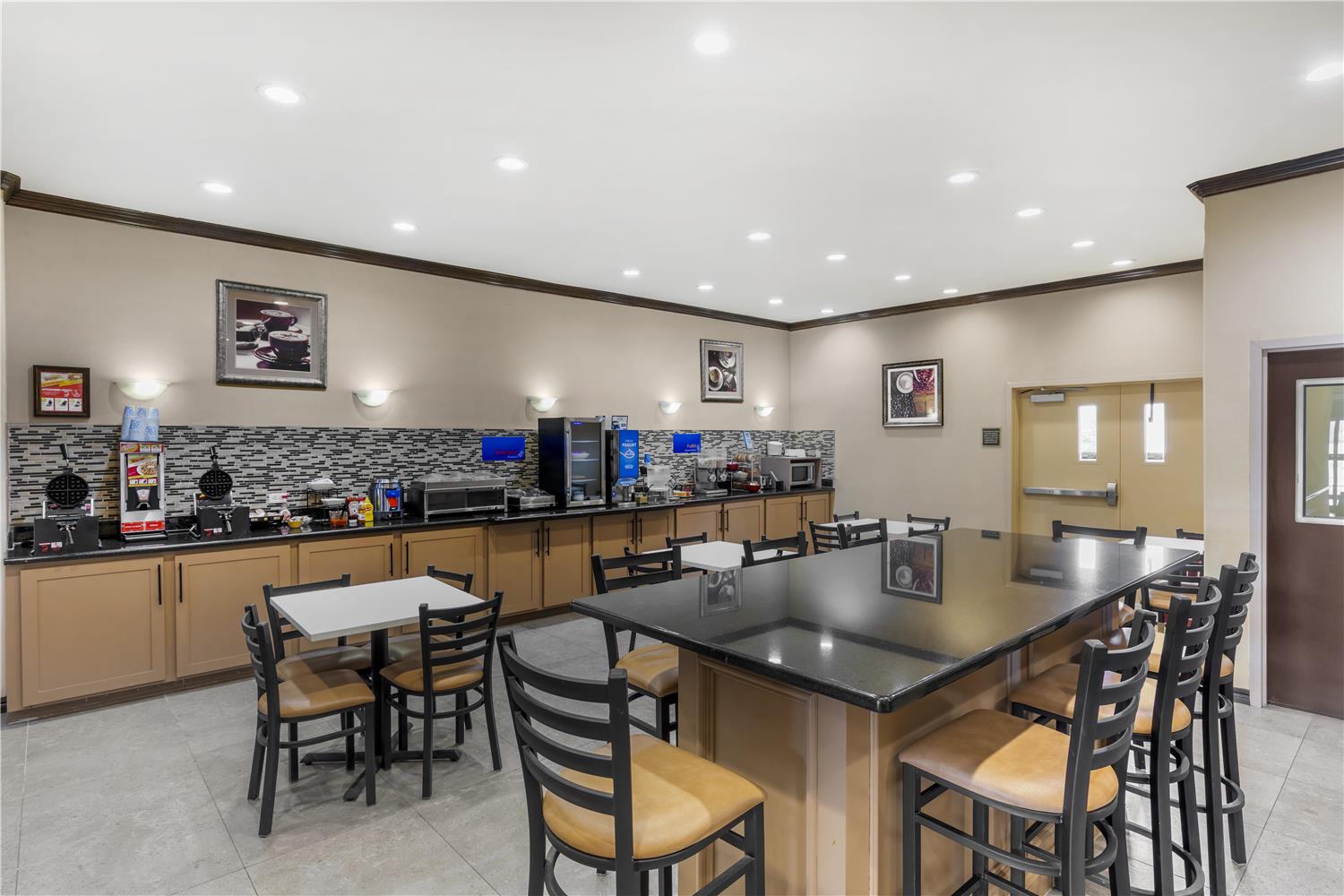 Best Western Red River Inn & Suites 27/35