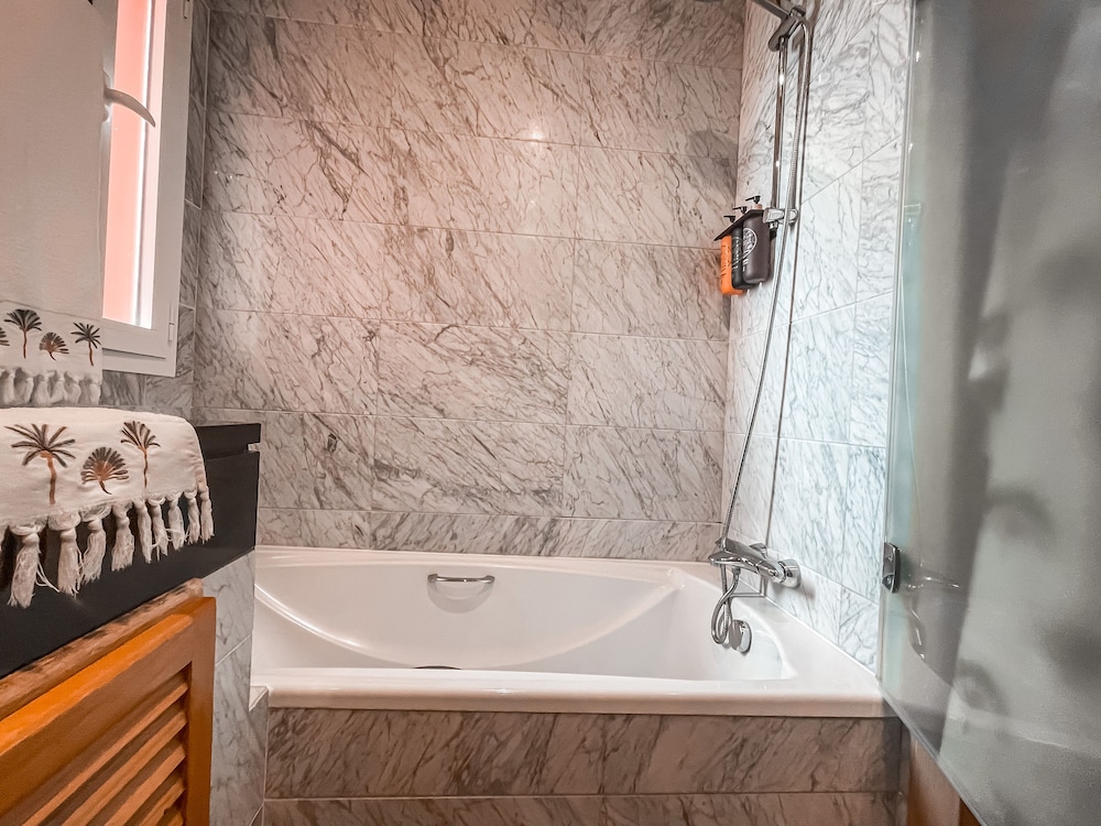 Boutique Hotel Marbella Heights 49/50