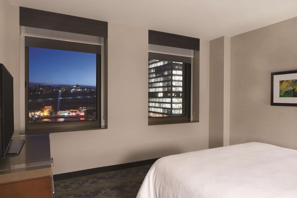 Embassy Suites By Hilton Pittsburgh Downtown 21/57