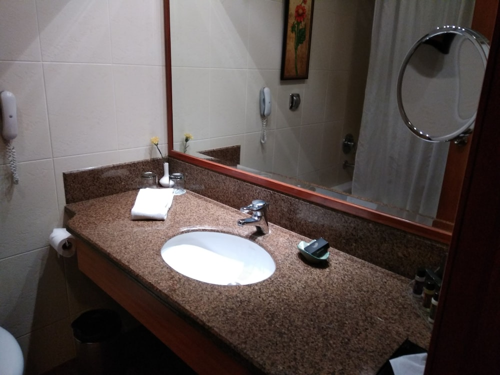 Palm Meadows Resort 24/67
