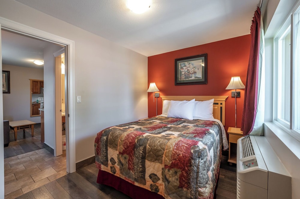 Sahara Courtyard Inn Penticton 24/77