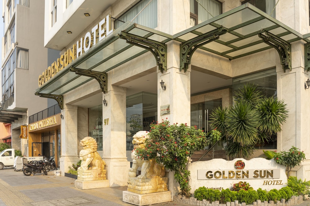 Golden Sun Hotel 9/60