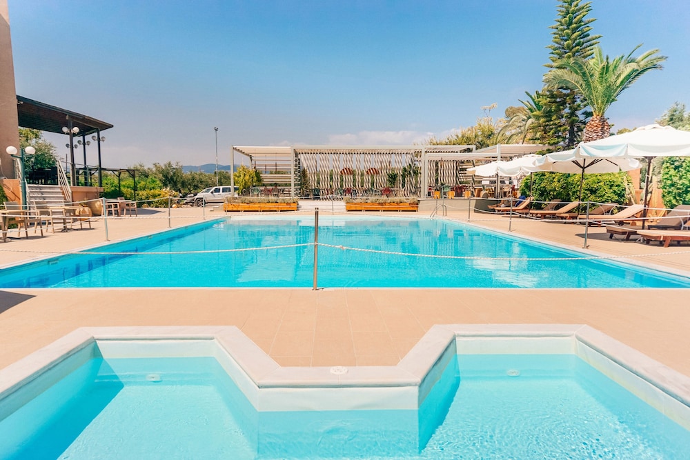 Apollo Resort Art 30/50