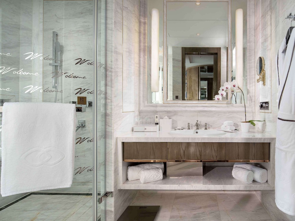 SOFITEL GUIYANG HUNTER 54/54