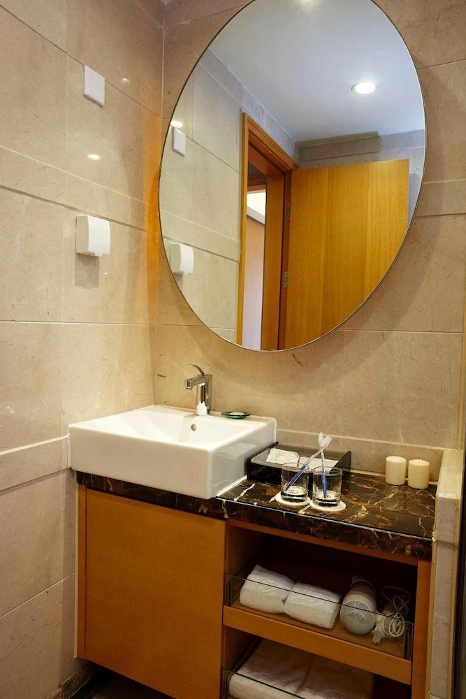 Dan Executive Apartment Guangzhou 47/48