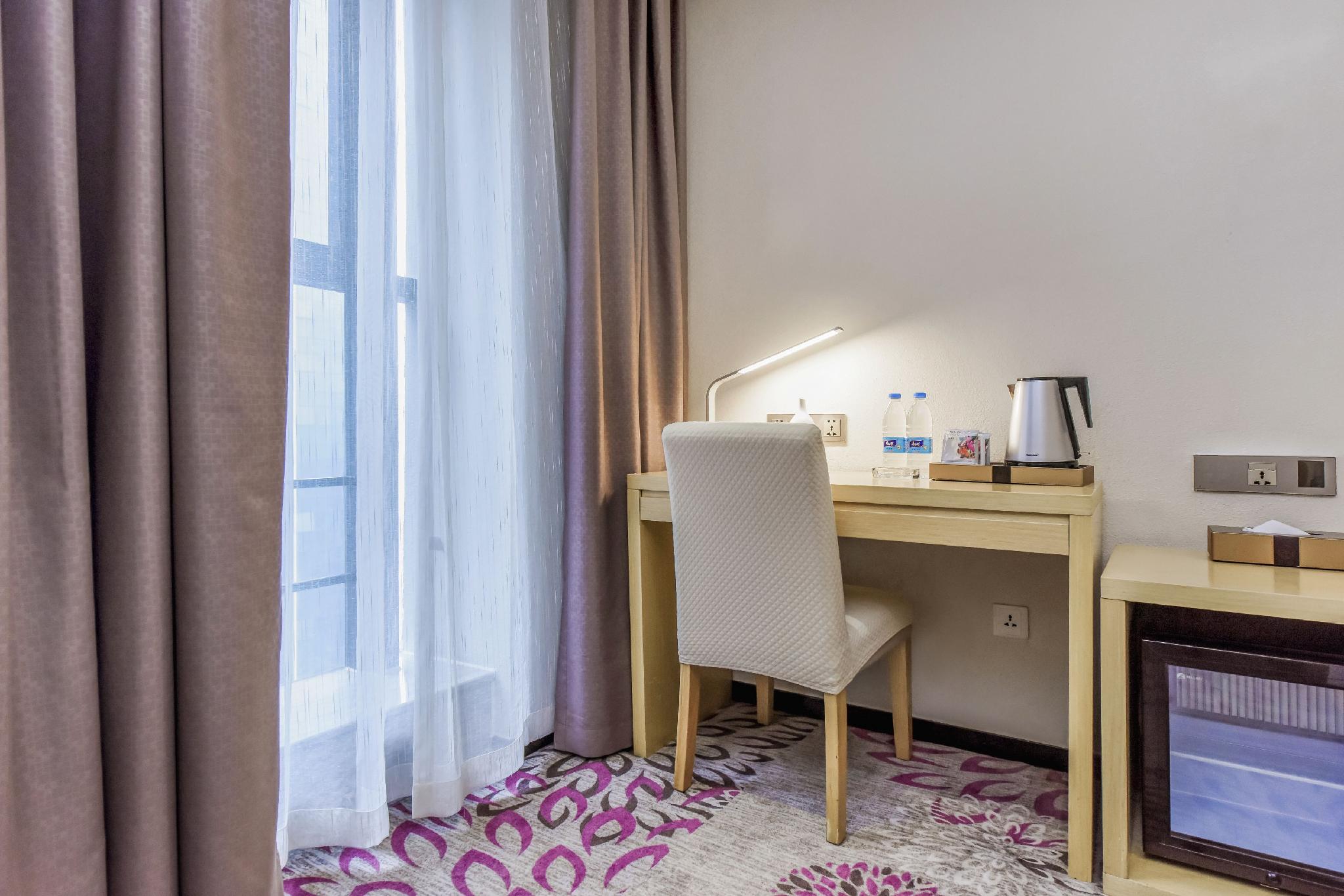 Lavande Hotels (Luzhou Jiale Century City) 17/20