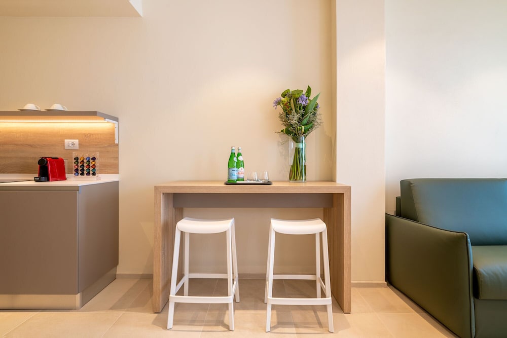 Palace Lido Hotel and Suites 5/33