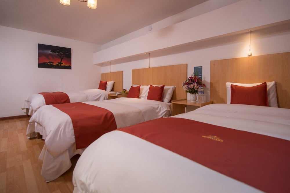 Intiwatana Hotel Boutique 37/50