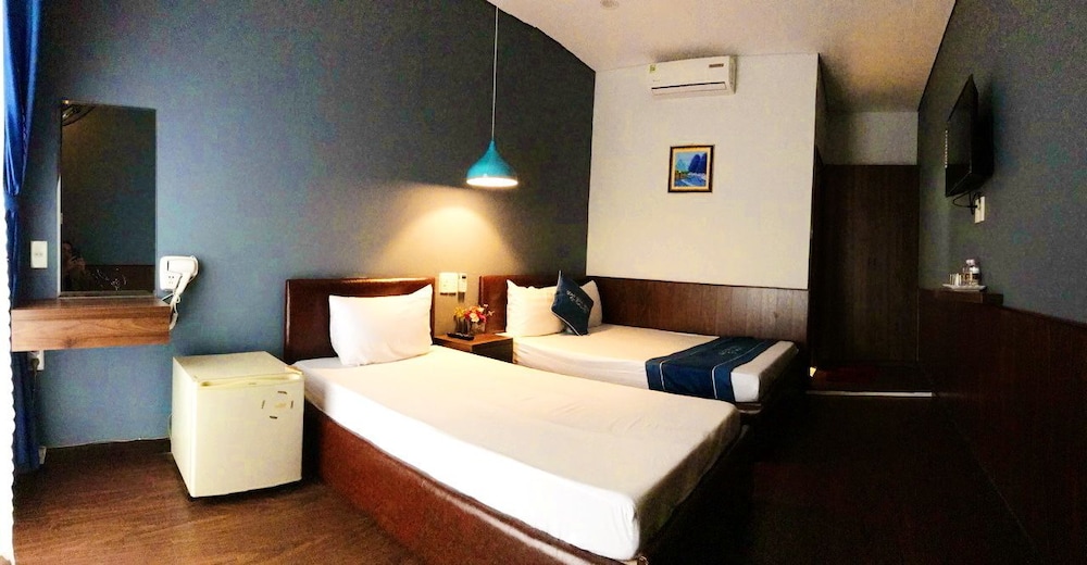 QUAN QUAN HOTEL 17/43