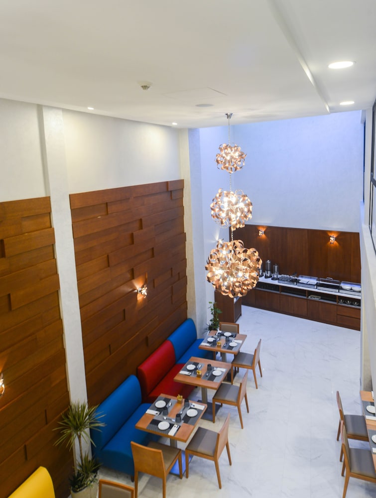 Golden Star Casablanca 28/41