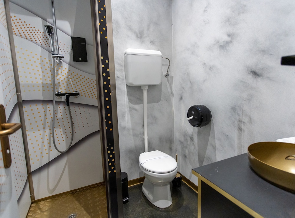 Chillout Hostel Zagreb 44/48