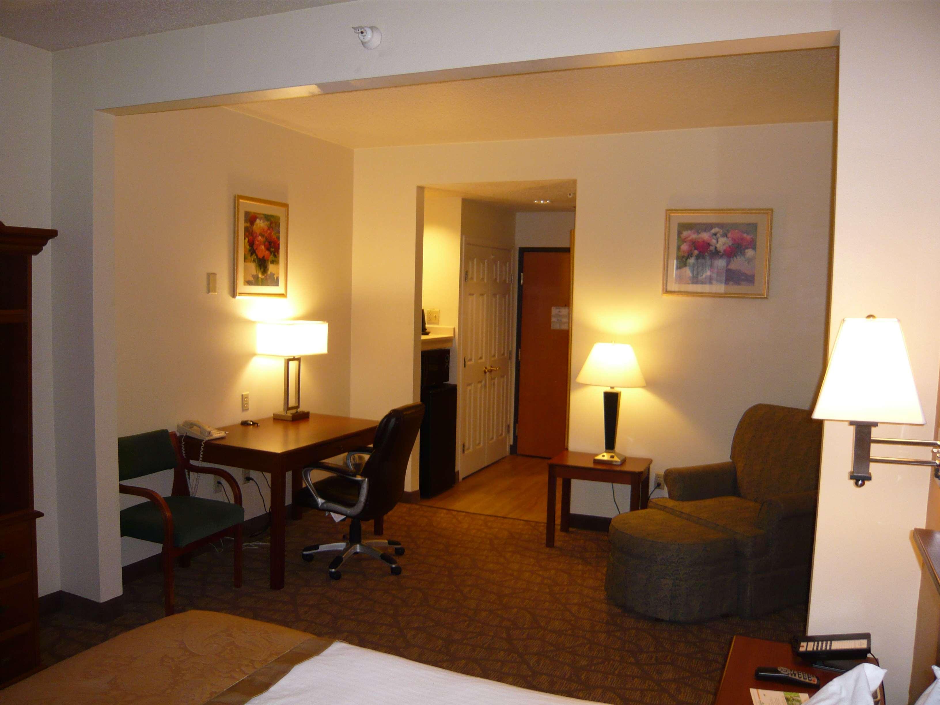 Hotel Streetsboro/Cleveland Southeast 8/15