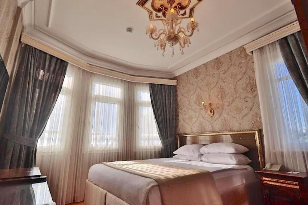 DELUXE, DOUBLE BED, SEA VIEW