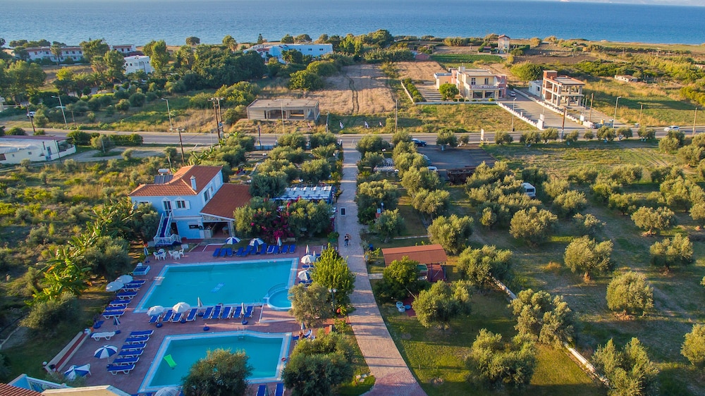 Filoxenia Hotel Apartments 42/51
