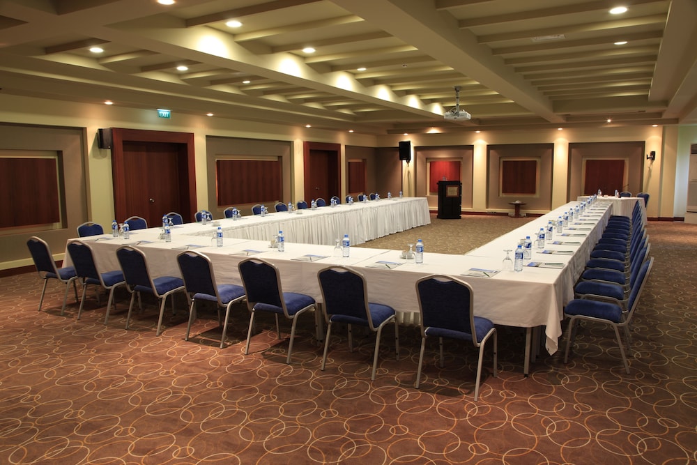 Kolin Hotel Spa & Convention Center 55/63