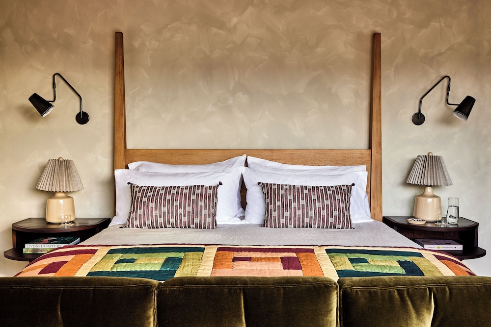 Ridge, Cottage, King Bed