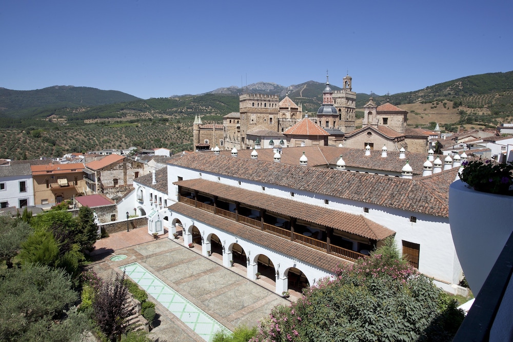 Parador de Guadalupe 3/50