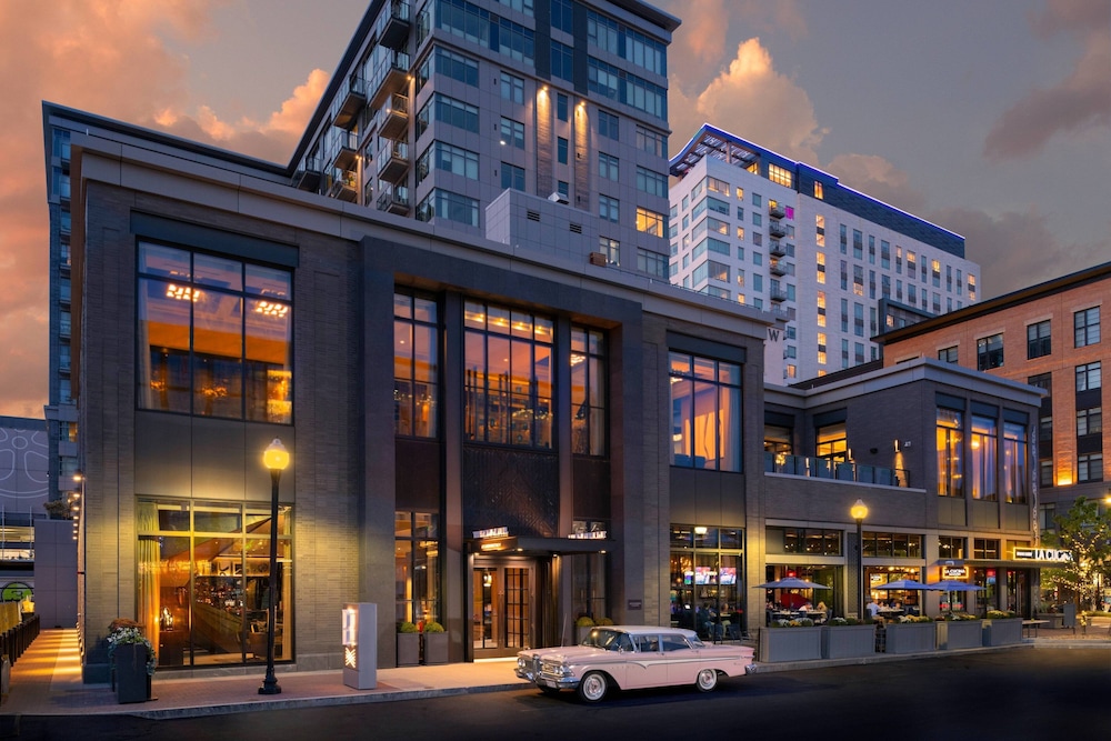 The Row Hotel At Assembly Row Autograph Collection