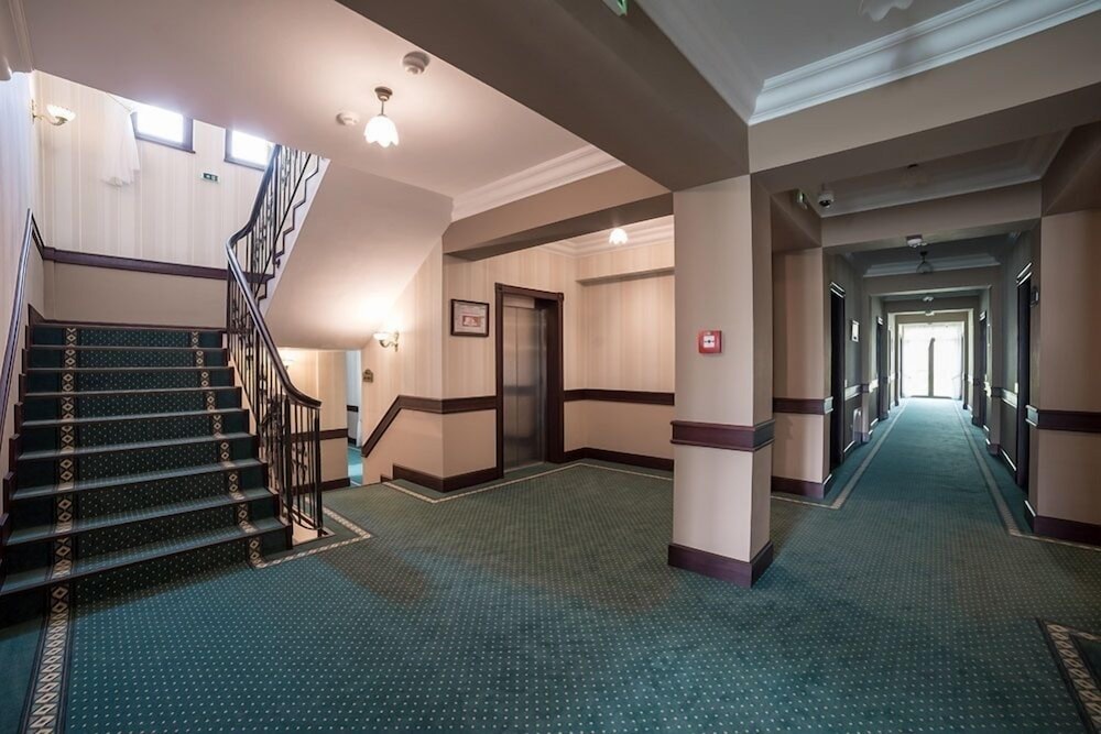 Magus Hotel 37/57