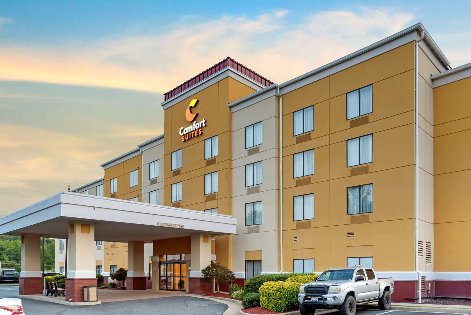 Comfort Suites Fredericksburg North 3/35