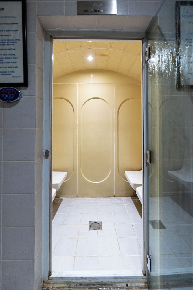 Lavender Hotel Sharjah 48/48