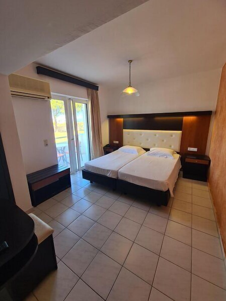 Corali Hotel 17/63