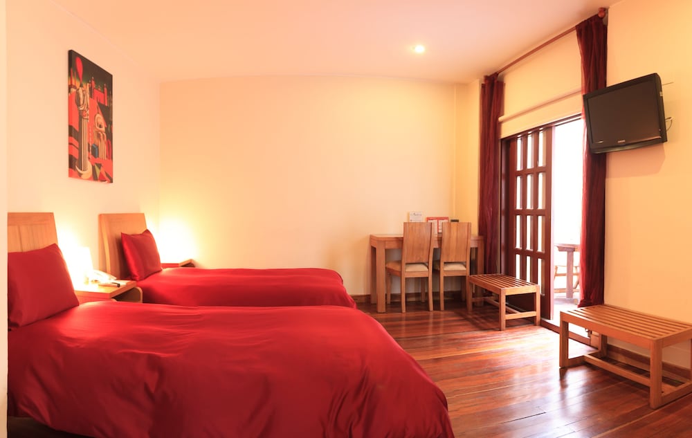 Hotel Casa Deco 5/25