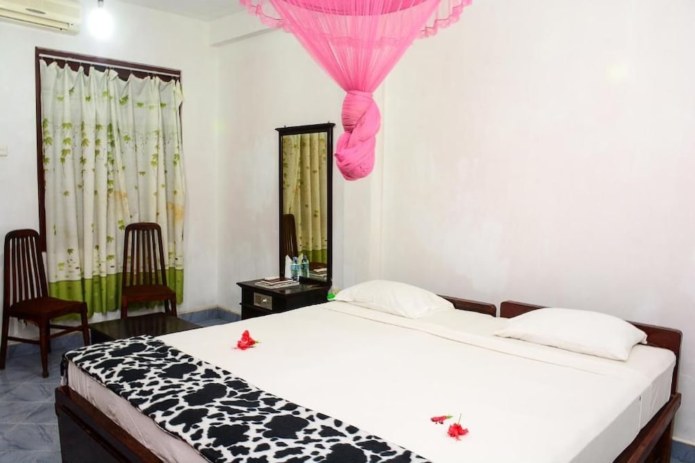 Shanthi Beach Resort 22/48