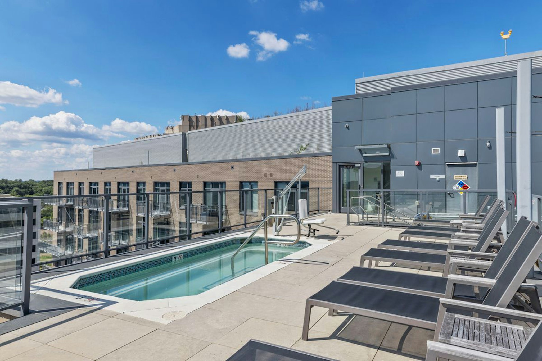Placemakr Marymount Ballston 30/31