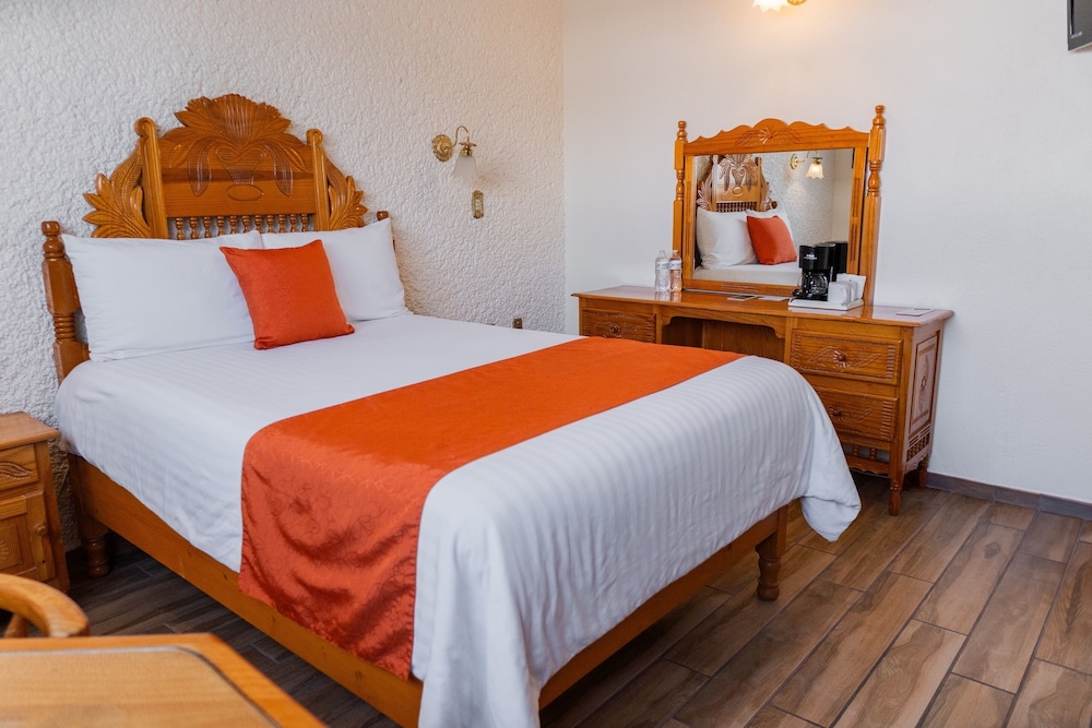 Hotel Del Angel 6/50