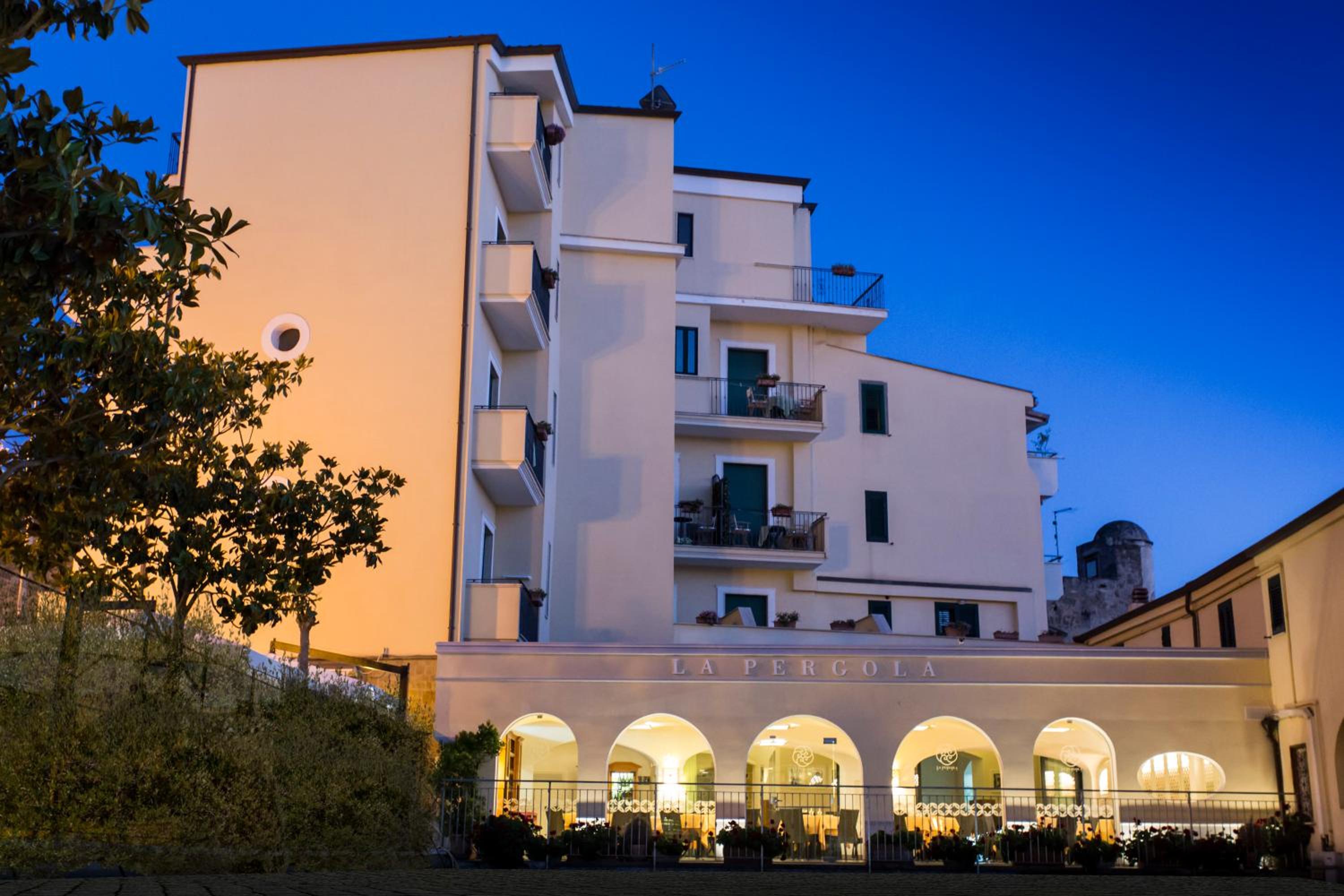 Hotel La Pergola 5/50