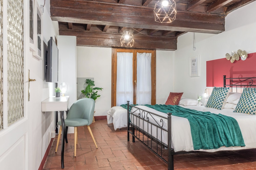 Wine Apartments Florence Ciliegiolo 6/42