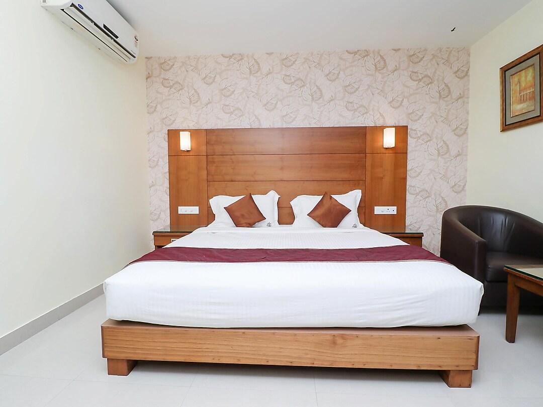 Oyo 9680 National Residency 16/27
