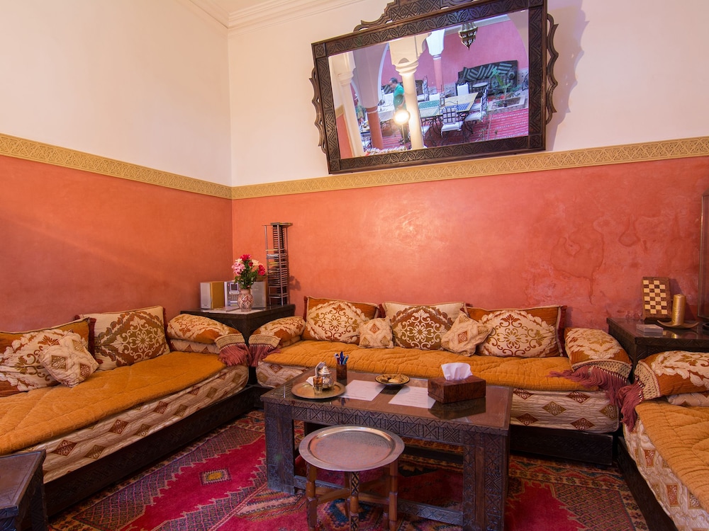 Riad Losra 41/67