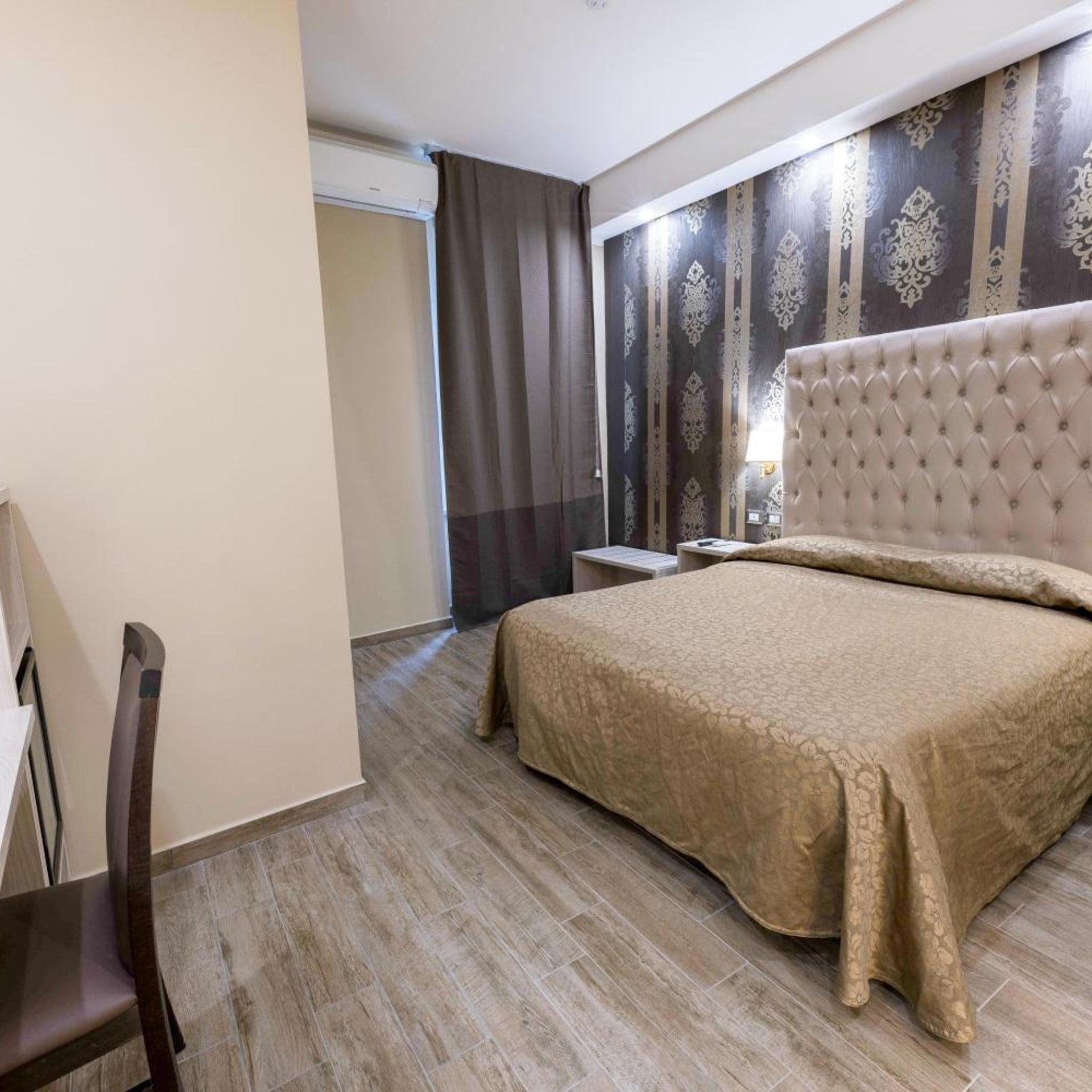 Room, Double Bed, Separate Building، Anfiteatro Flavio 3/9