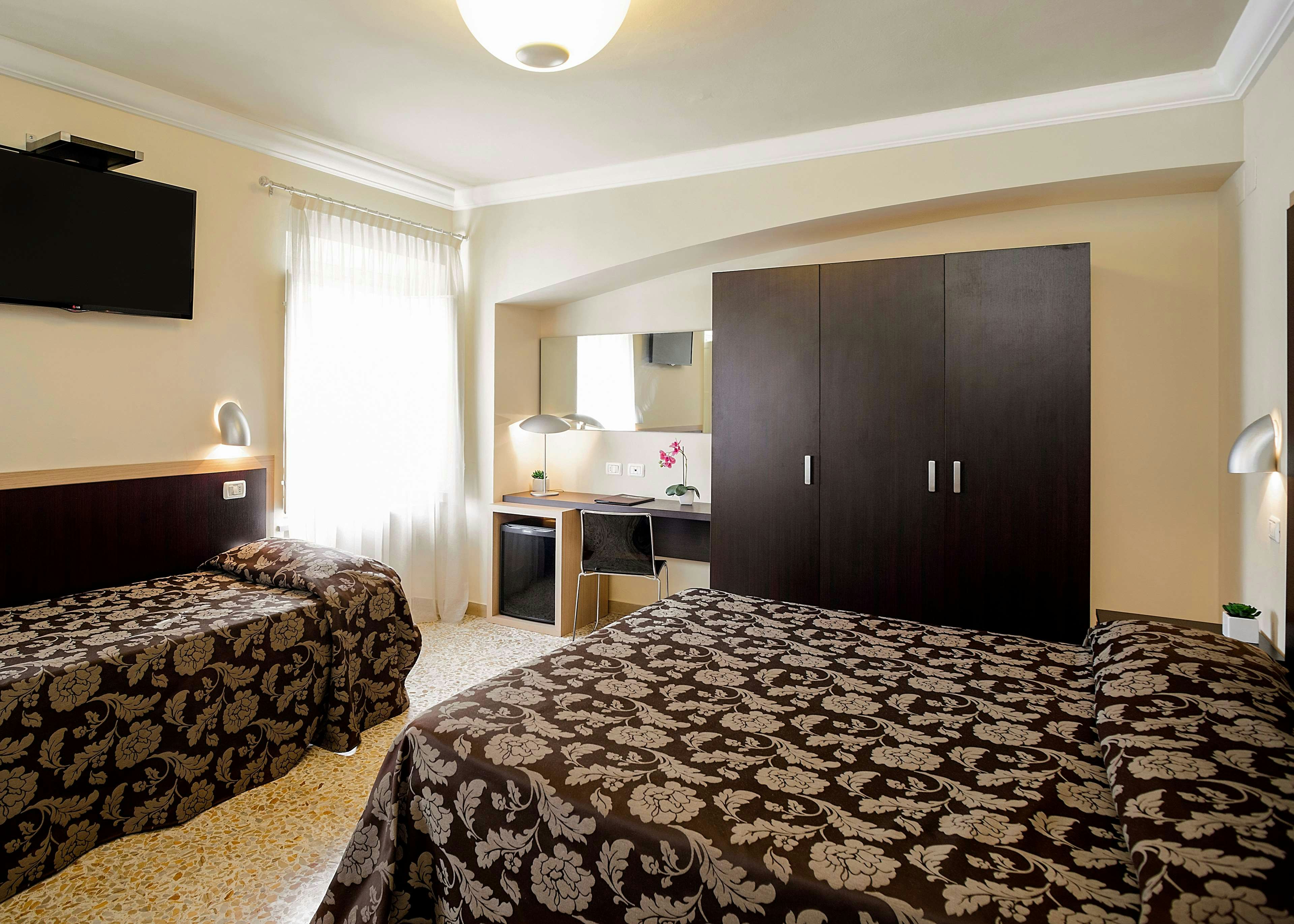Hotel Hambros Il Parco 46/57