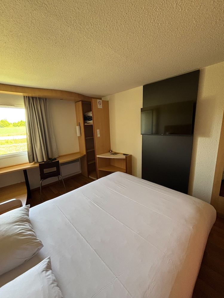Hotel Ibis Avallon 17/55