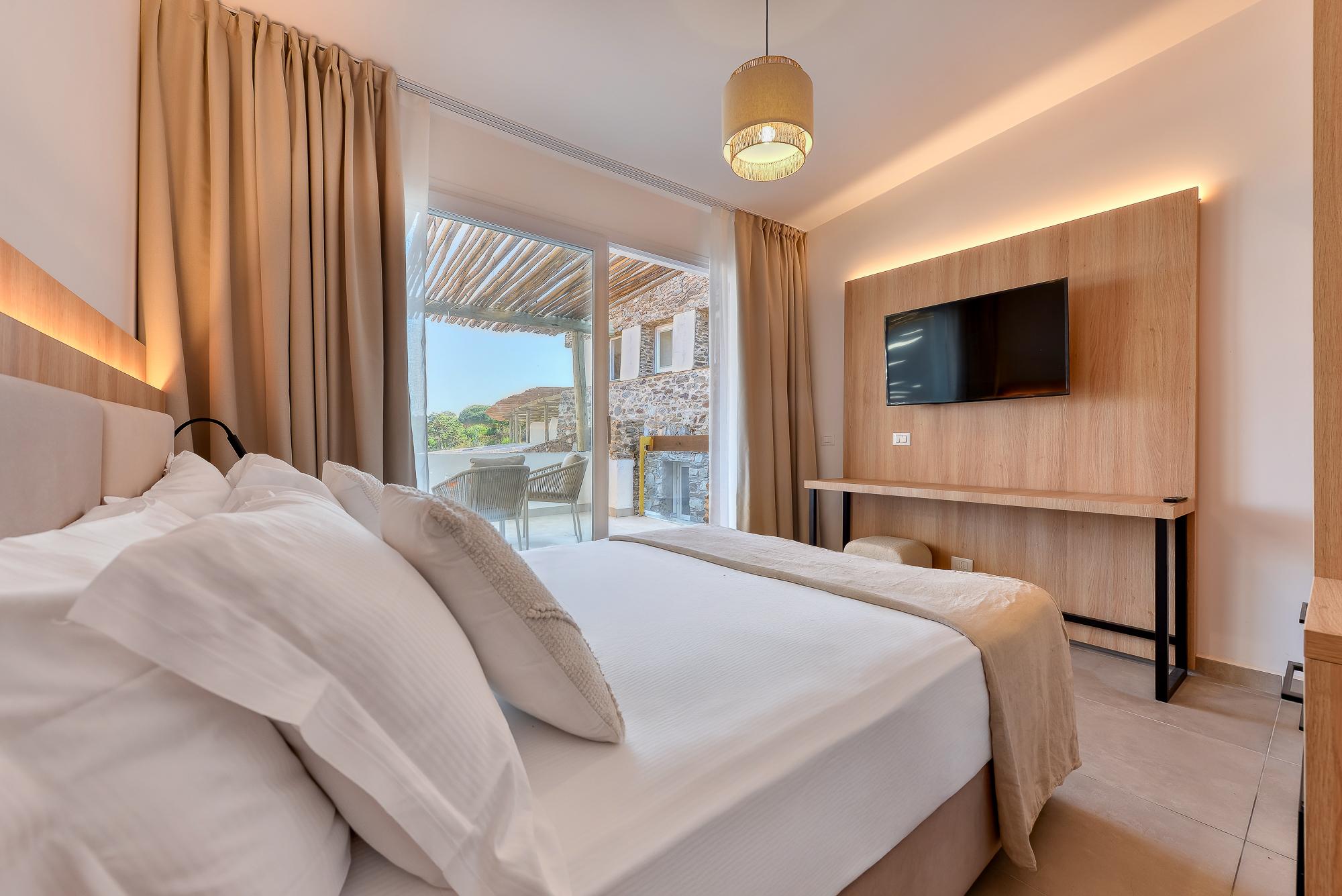 Cala Lupo Resort 6/31