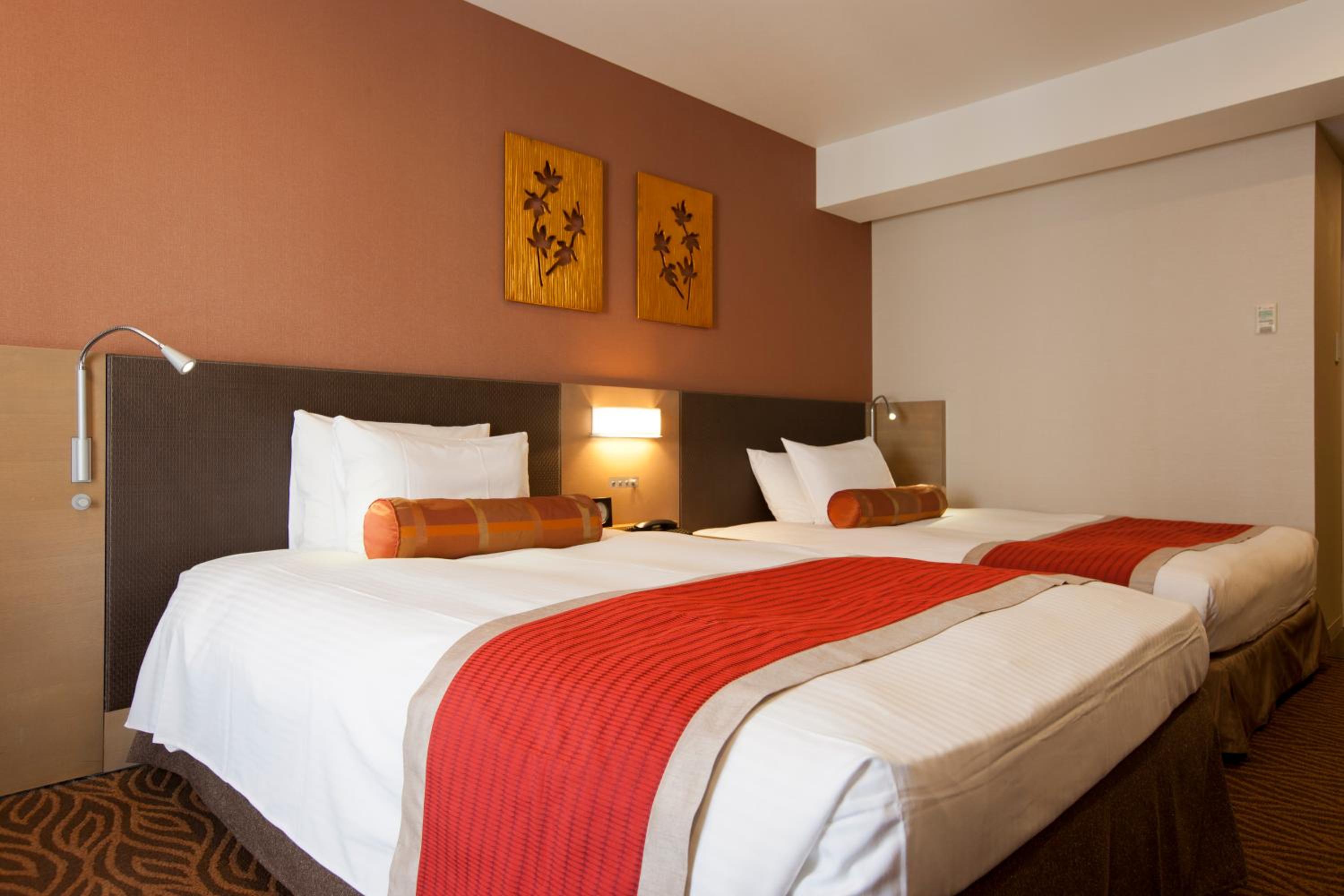 Room, Twin Beds, Hotel Sardonyx Tokyo 3/10