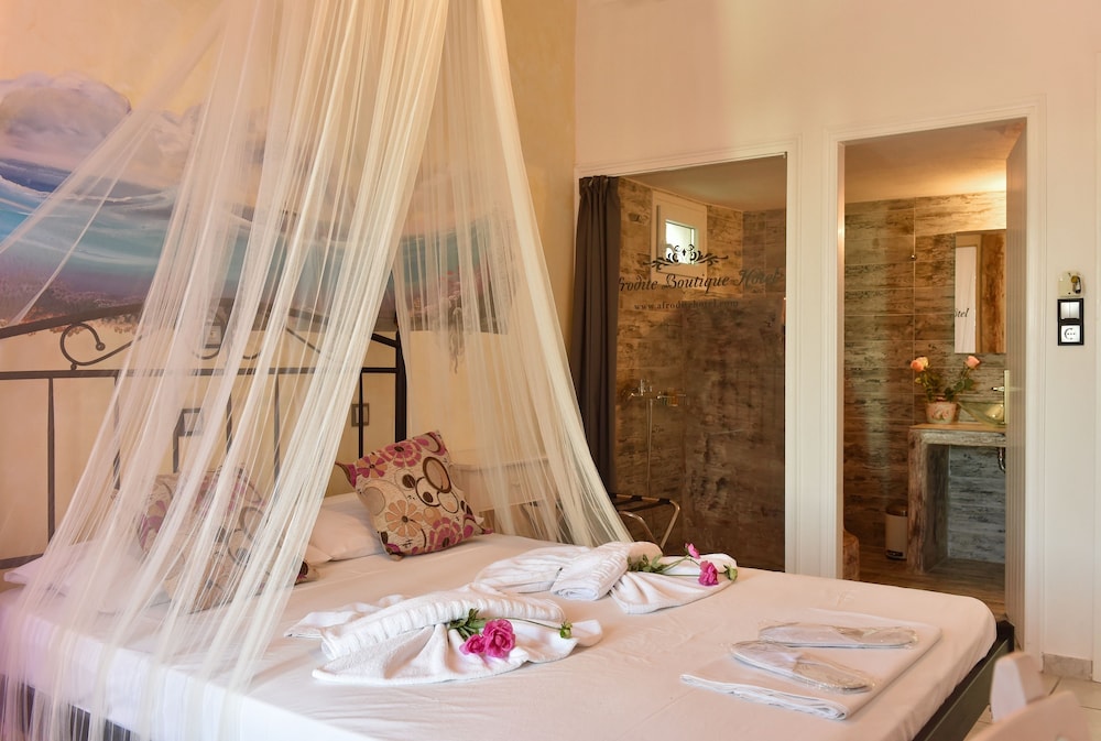Afrodite Hotel 40/80