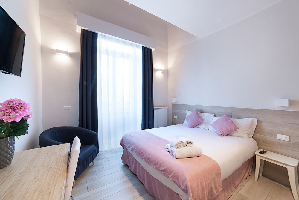 Dada Suites 25/49
