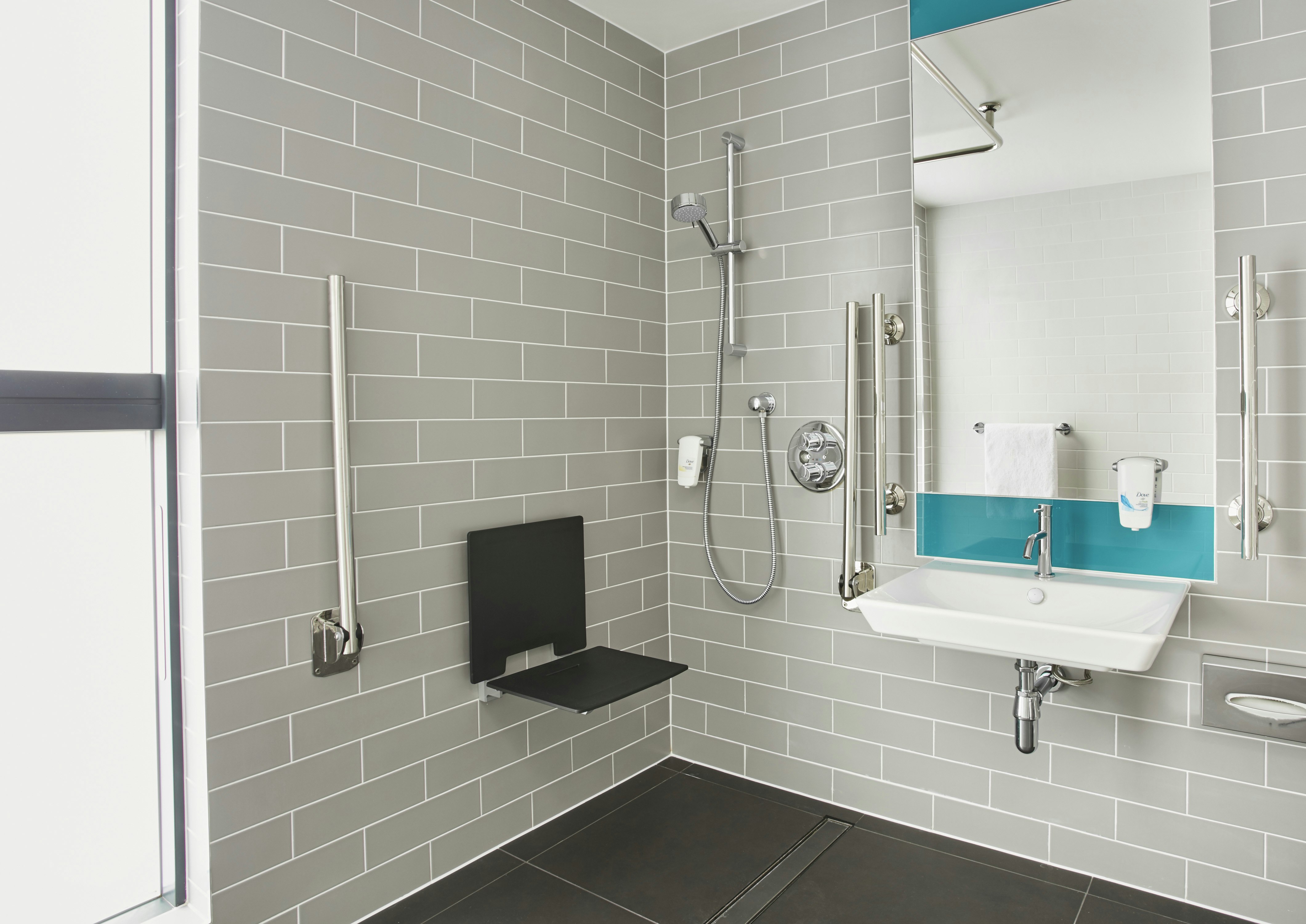 Holiday Inn Express Ringsheim 80/80