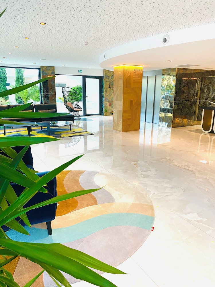 Calvi Hotel 23/65
