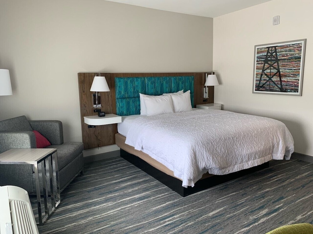 Hampton Inn Monahans TX 7/24