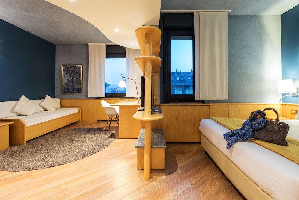 Best Western Plus Executive Hotel And Suites 17/54