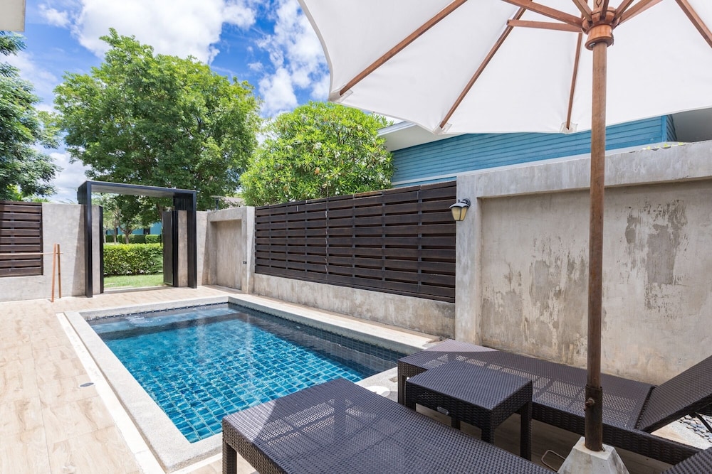 Coral Tree Villa Huahin 71/72
